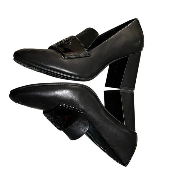 Taryn Rose Hadlee blossom black leather heeled loafers - Picture 6 of 8